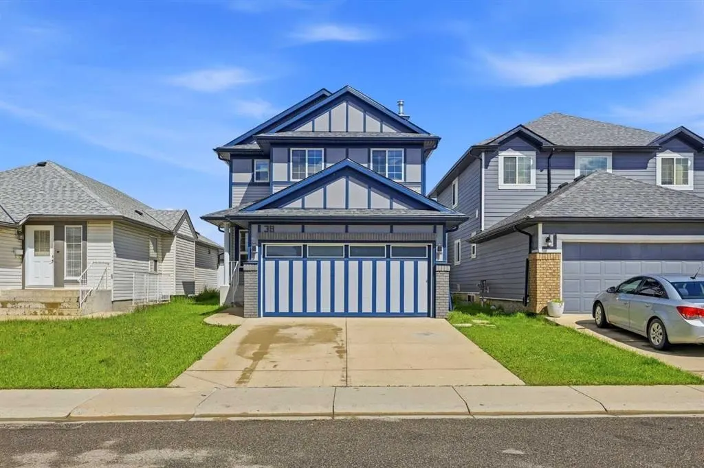 38 Saddleland Crescent NE — photo 2