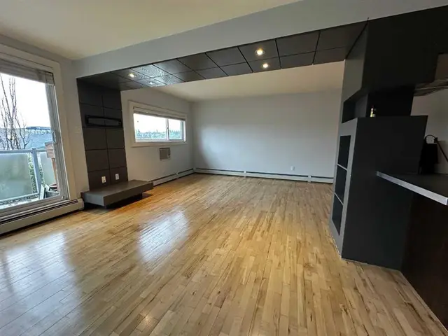 1530 26 Avenue SW #7