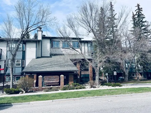 550 Westwood Drive SW #114