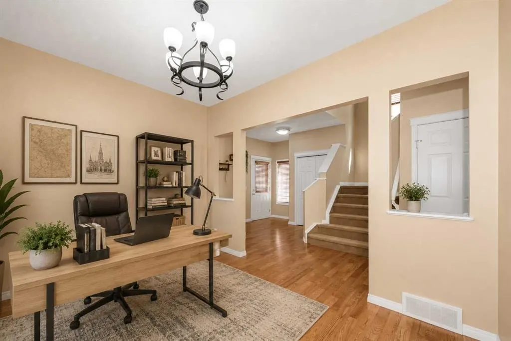 253 Bridleridge View SW — photo 2
