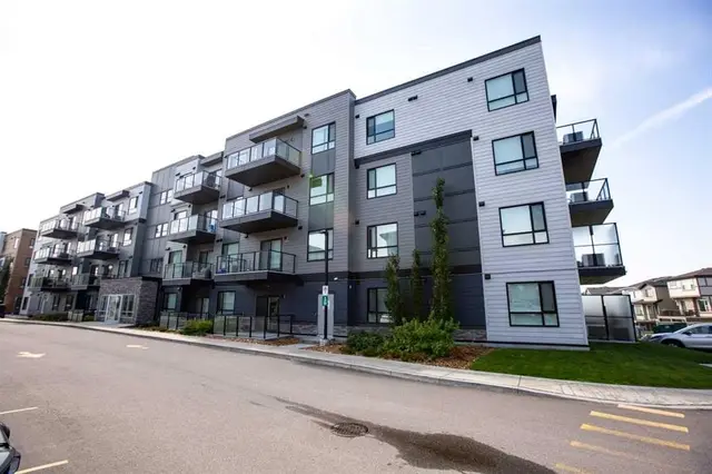 42 Cranbrook Gardens SE #1403