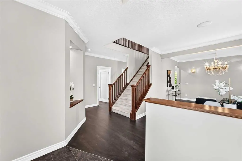 173 Aspenshire Drive SW — photo 2