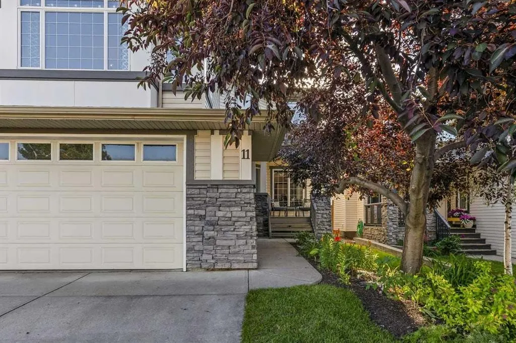 11 Chapala Square SE — photo 3