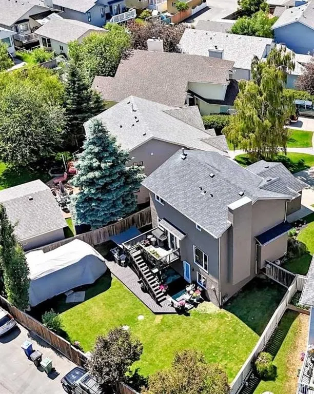 21 Shawbrooke Bay SW — photo 1