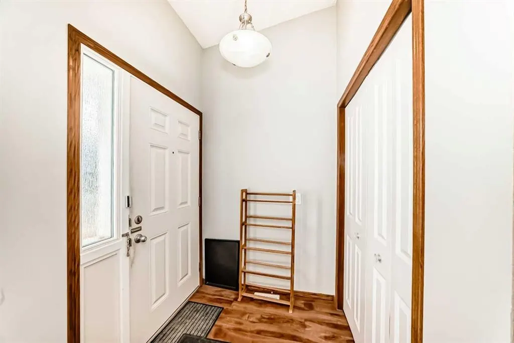 179 Hawkwood Boulevard NW — photo 3