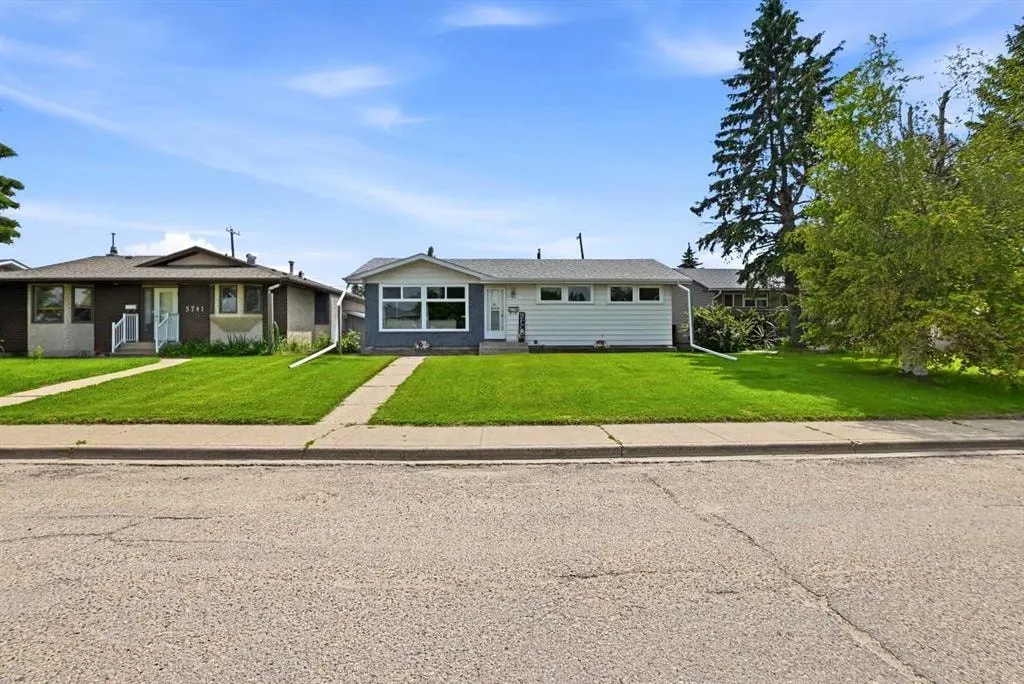 5745 35 Street — photo 3