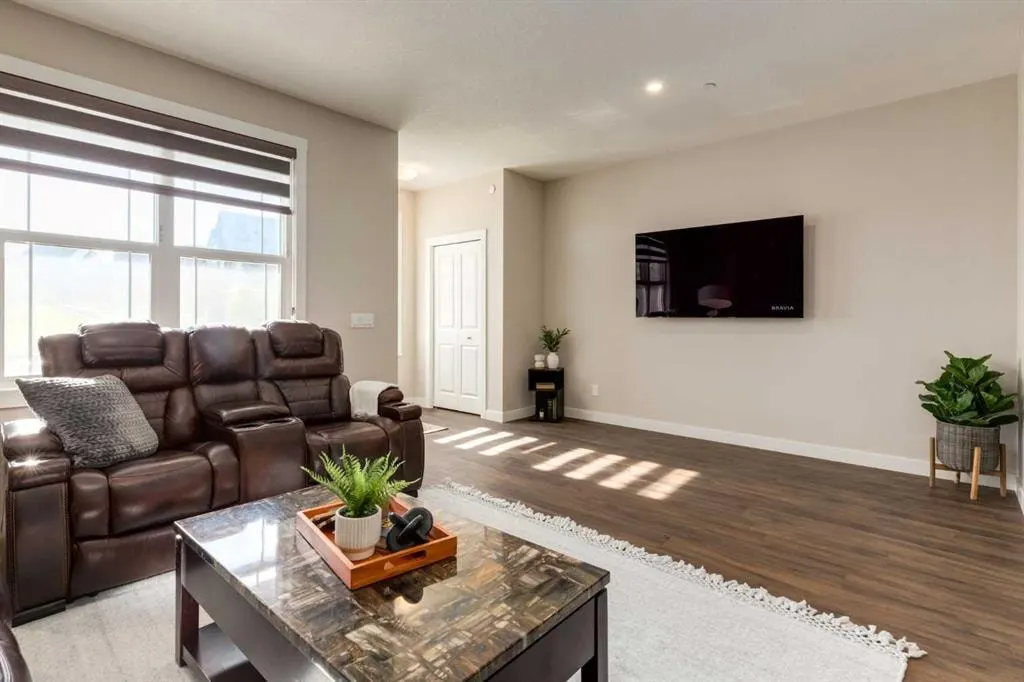 52 Lucas Street NW — photo 3