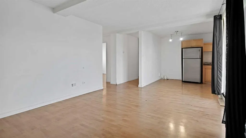 519 17 Avenue SW #550 — photo 3