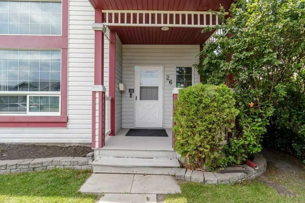 26 Lockwood Avenue — photo 2