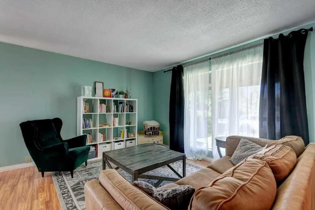 14 Mist Road SW — photo 3
