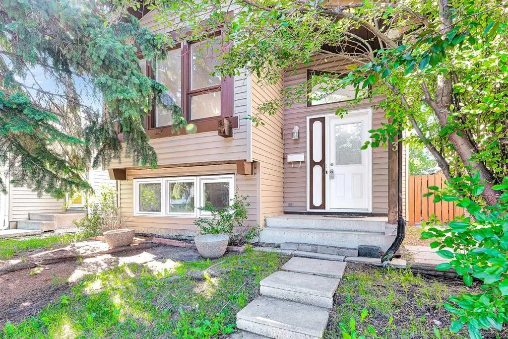 43 Taraglen Road NE — photo 2