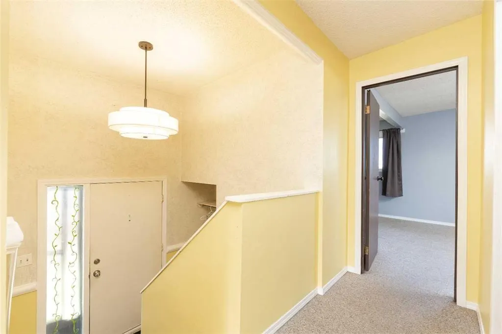 627 11 Street — photo 3