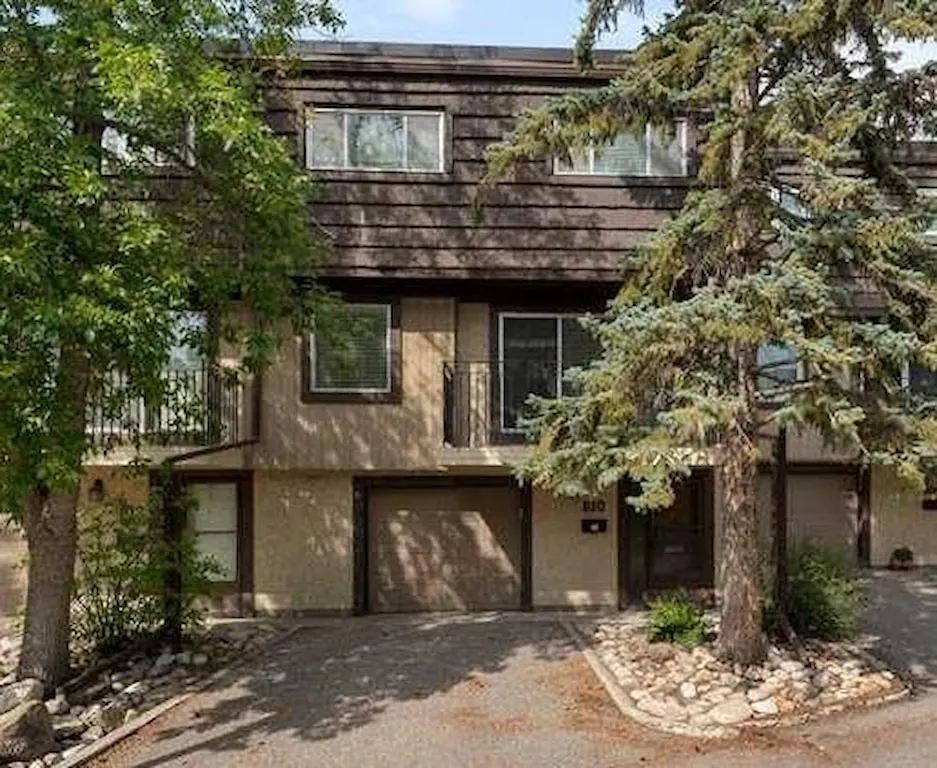 3130 66 Avenue SW #810 — photo 1