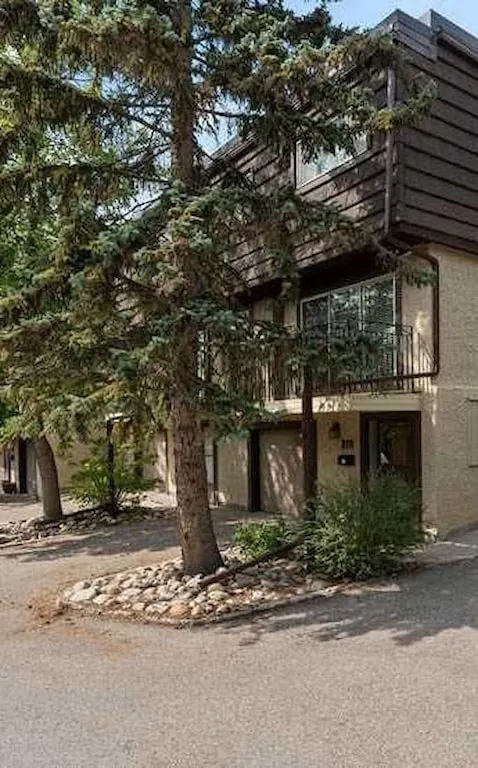 3130 66 Avenue SW #810 — photo 2