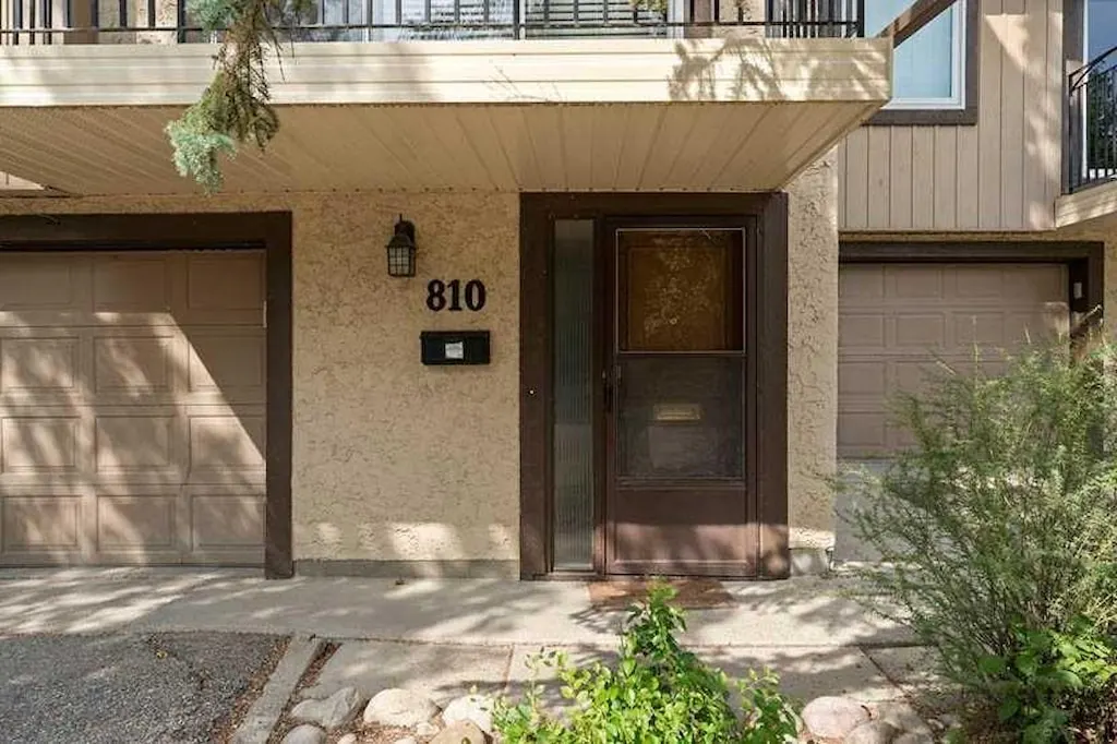 3130 66 Avenue SW #810 — photo 3