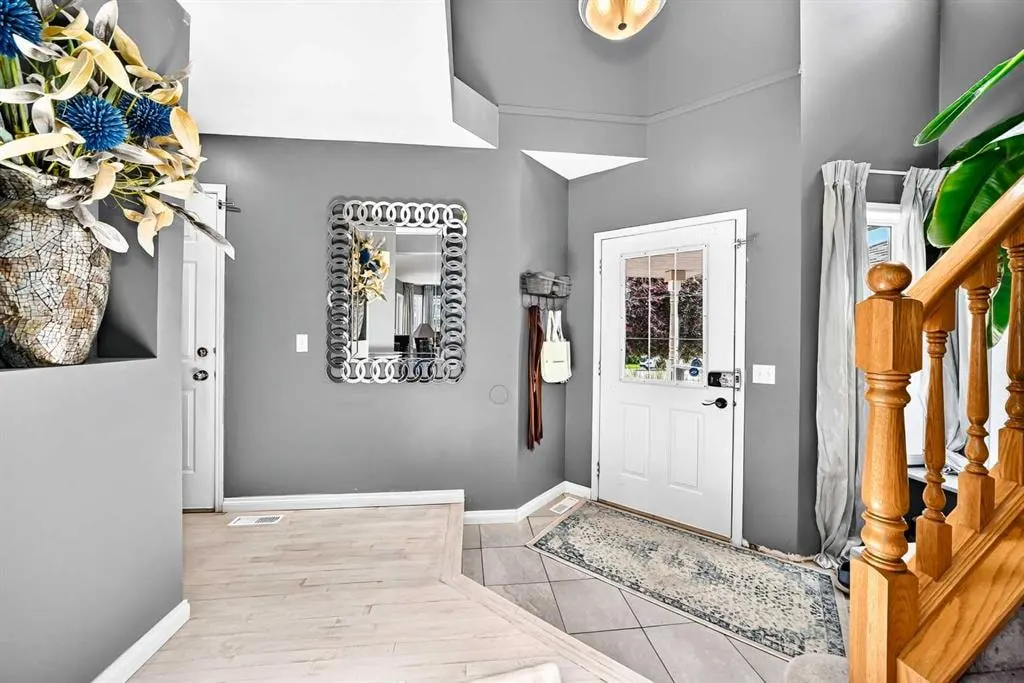 216 Hidden Spring Green NW — photo 2