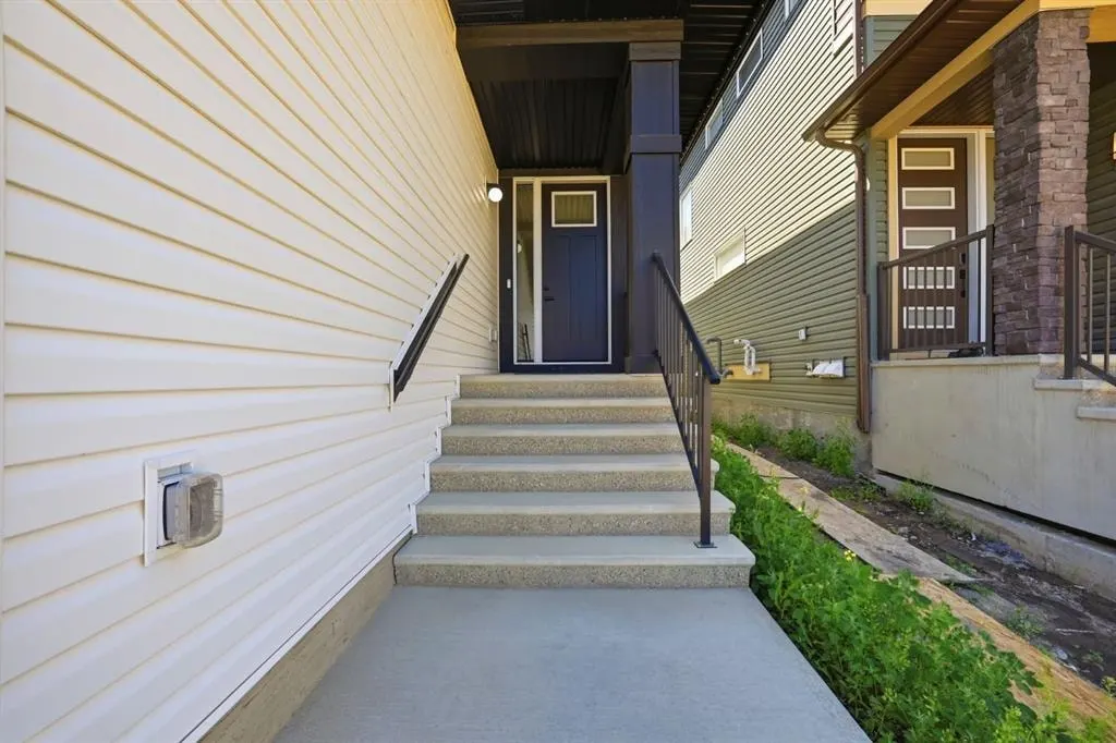 79 amblefield Grove NW — photo 3