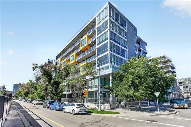 235 9A Street NW #809