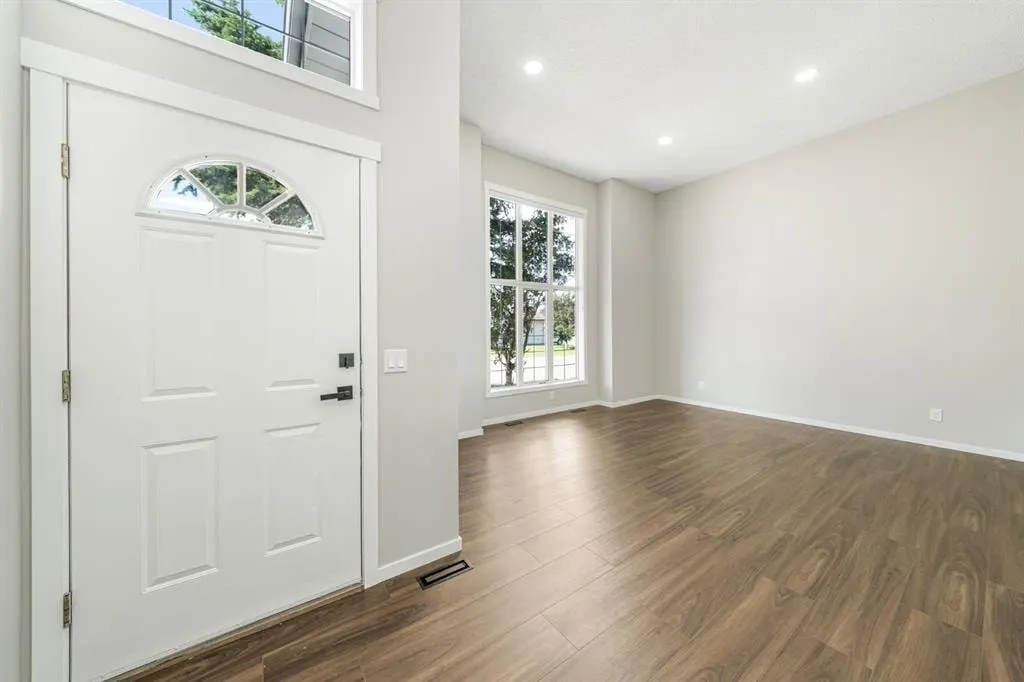 190 Coverdale Road NE — photo 3