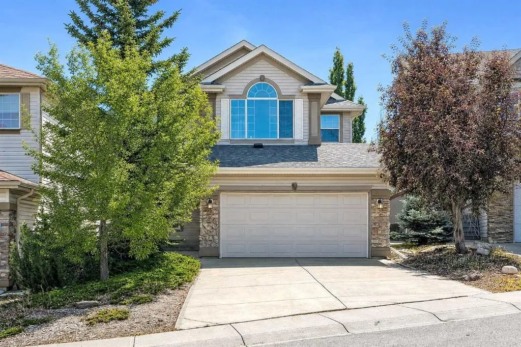 112 Panamount Rise NW — photo 1