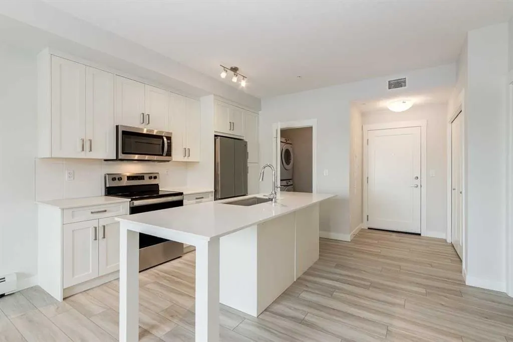 500 Auburn Meadows Common SE #107 — photo 1