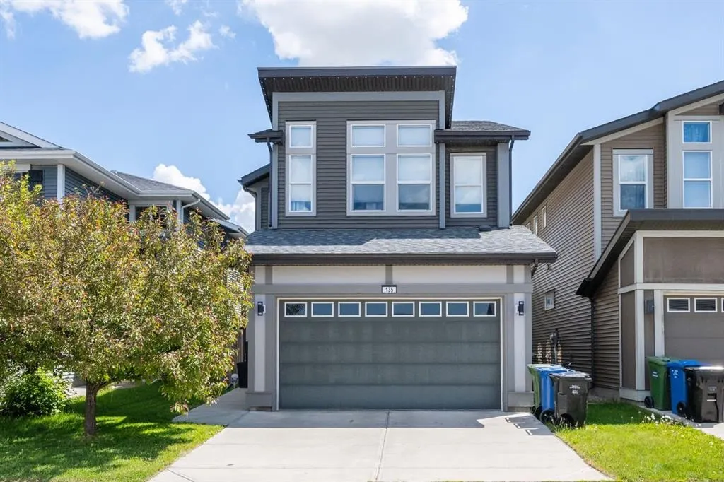 135 Evansridge Crescent NW — photo 2