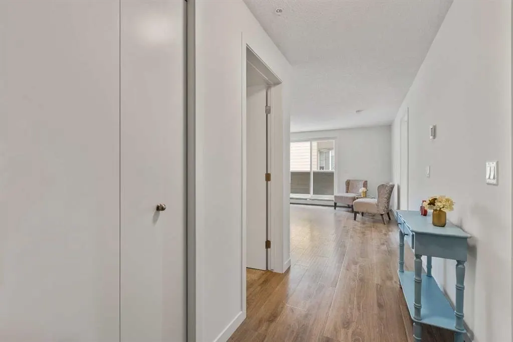 1920 11 Avenue SW #206 — photo 2