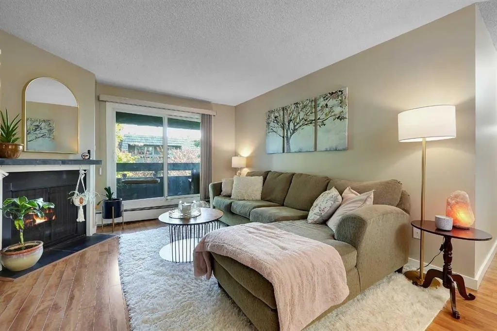 315 Southampton Drive SW #4301 — photo 2