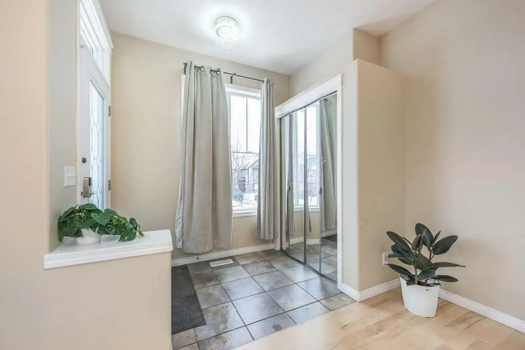 1005 NEW BRIGHTON Gardens SE — photo 2