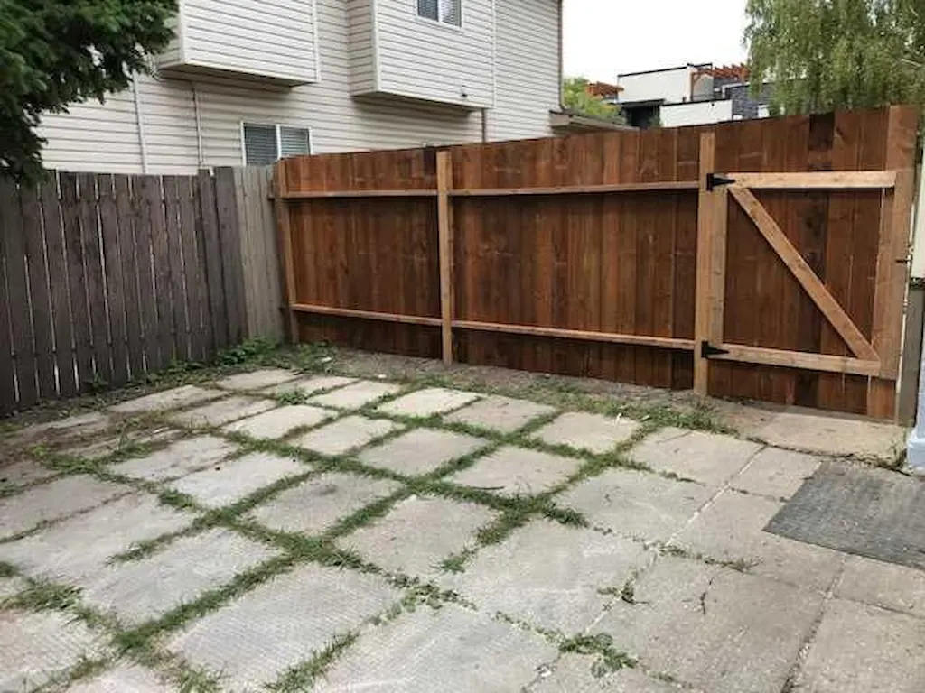 2715 14 Avenue SE — photo 3