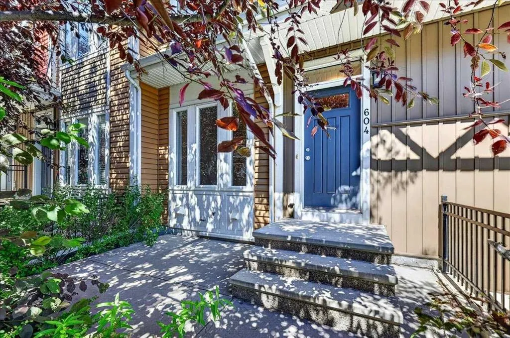 604 Auburn Bay Square SE — photo 2