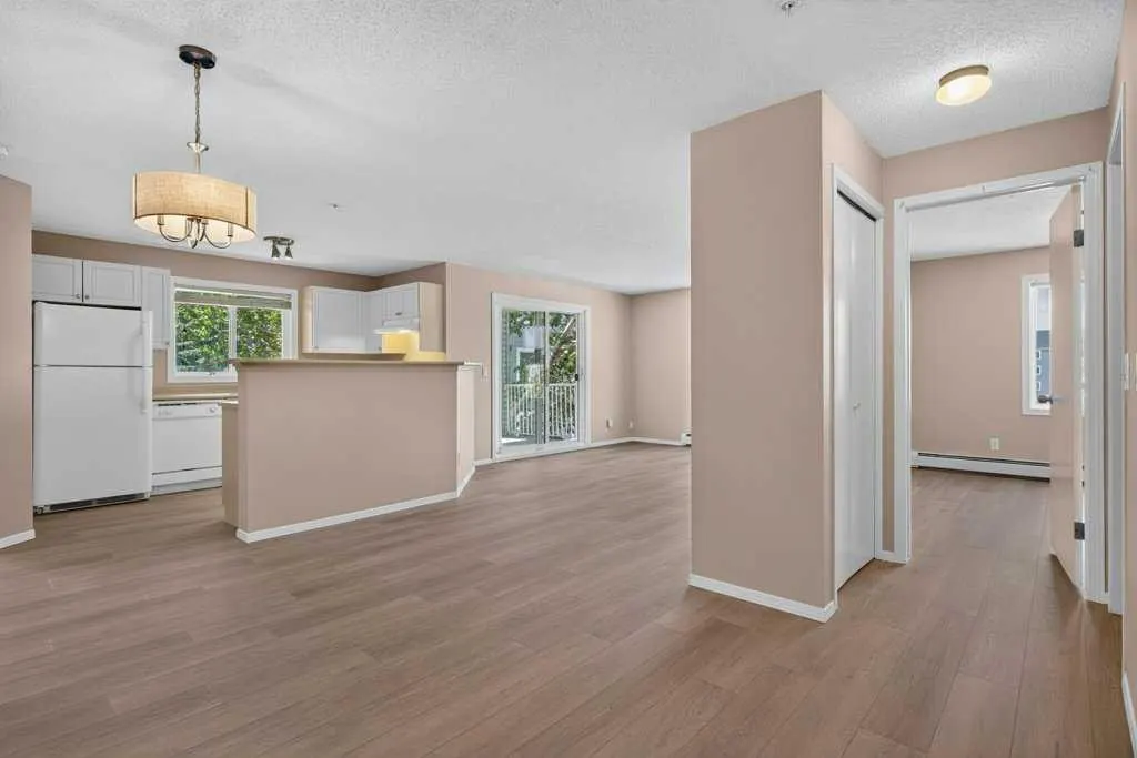 604 8 Street SW #3301 — photo 2
