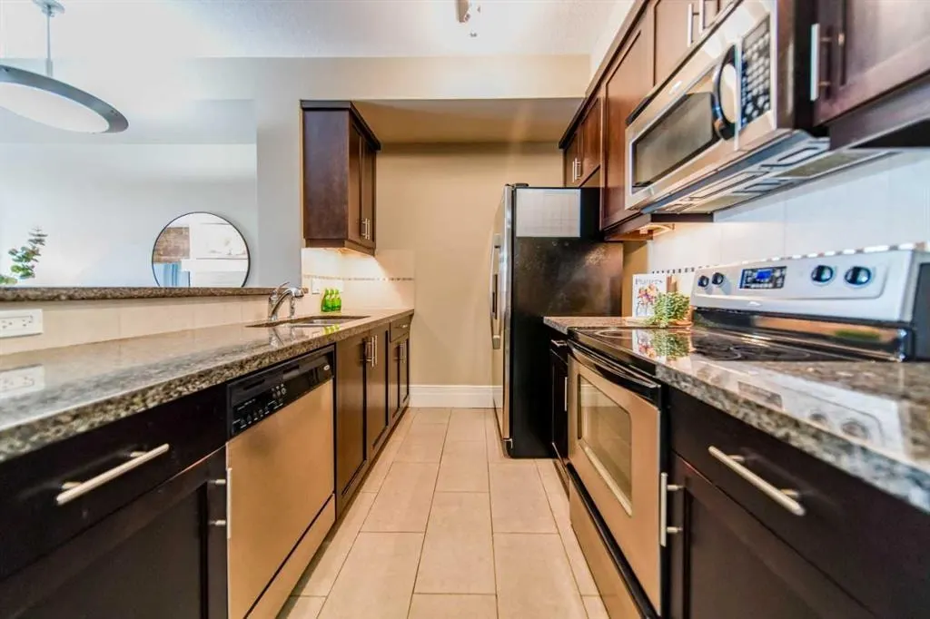 518 33 Street NW #208 — photo 3