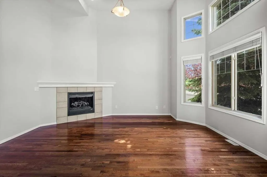 168 153 Avenue SE — photo 3