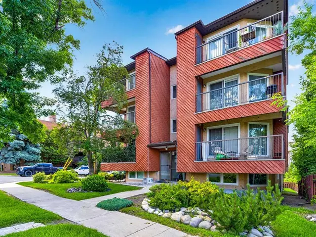 402 4 Avenue NE #5