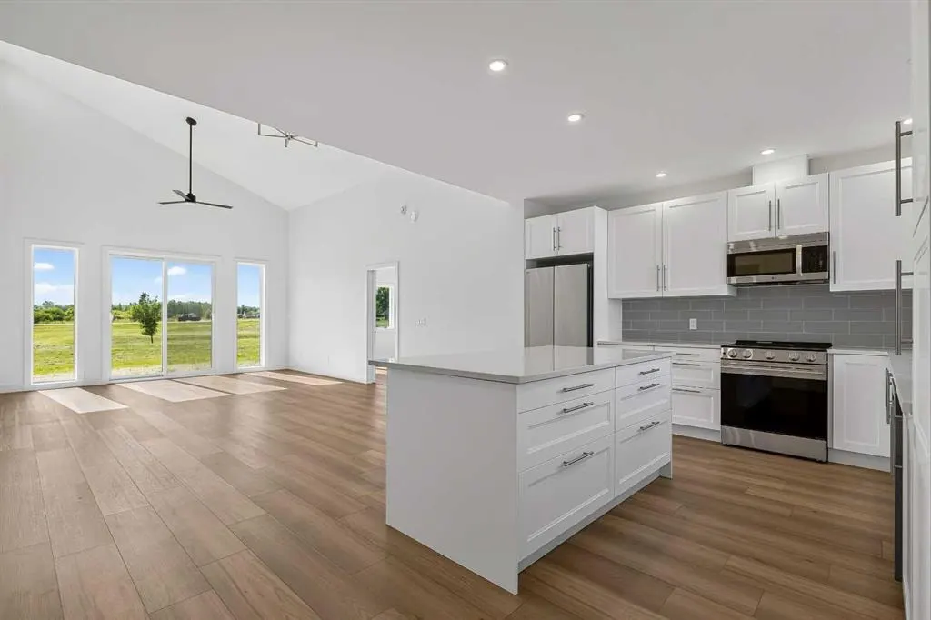 8 Diamond Valley Close — photo 3