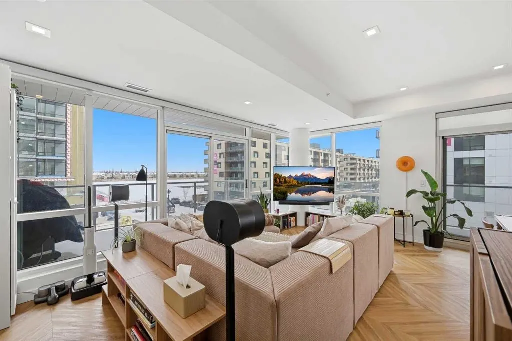 8445 Broadcast Avenue SW #315 — photo 3