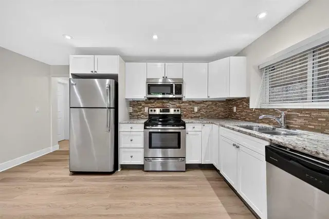 2117 16 Street #11