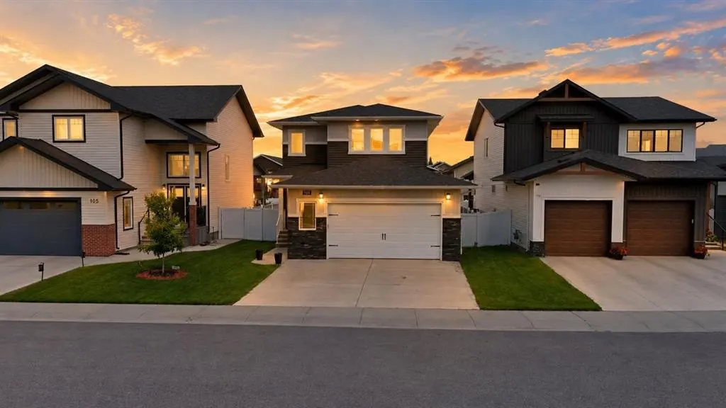 101 Longmire Close — photo 1