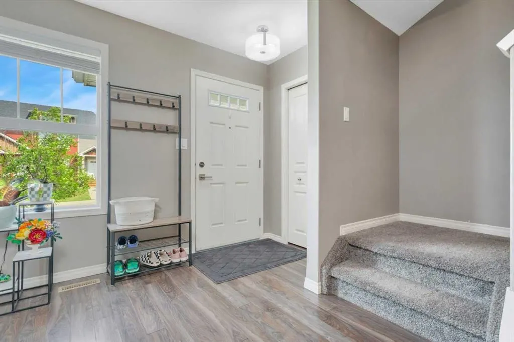 6 Reid Court — photo 3