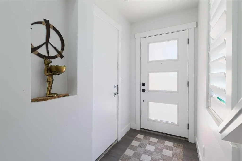64 Spring Willow Close SW — photo 3