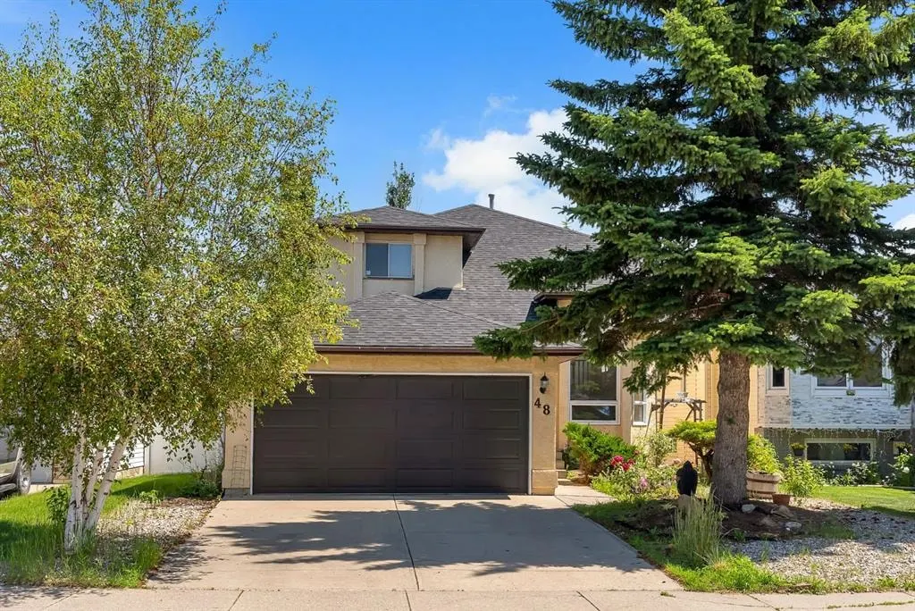 48 Millview Way SW — photo 1