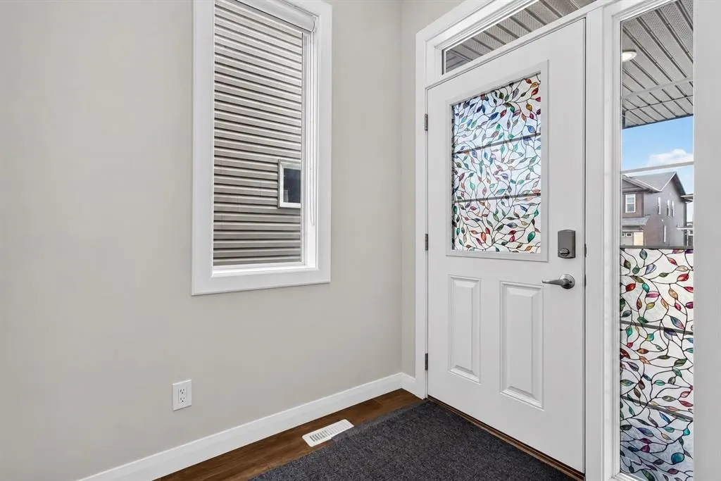 62 Evansfield Green NW — photo 2