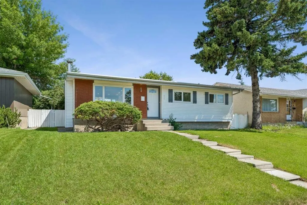 916 Mayland Drive NE — photo 3