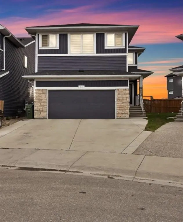 76 Red Embers Square NE — photo 2
