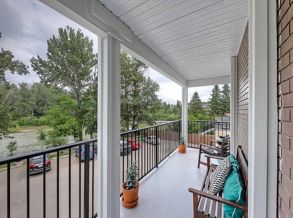 112 23 Avenue SW #305 — photo 3