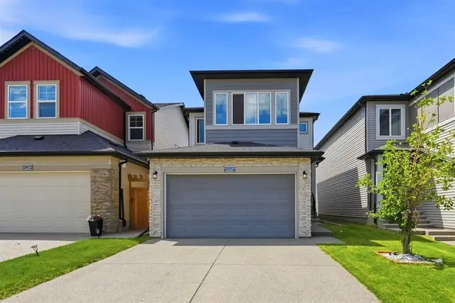 232 Cornerbrook Common NE