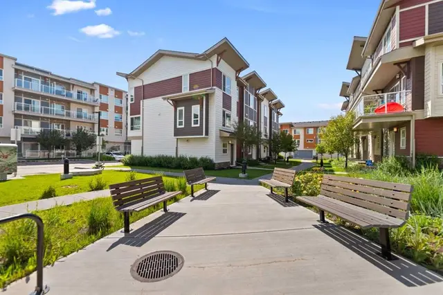 209 Harvest Hills Common NE