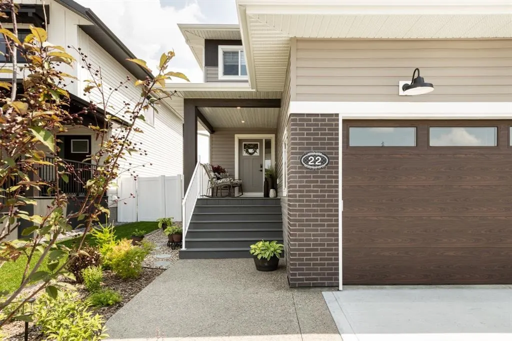 22 Napoleon Meadow Way