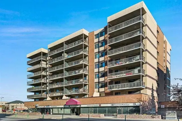 1334 12 Avenue SW #202